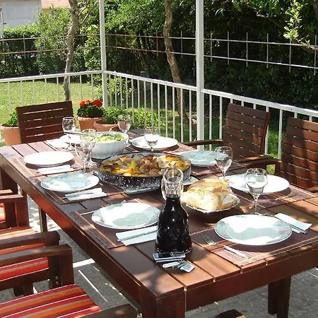 Holiday Bajelo Holiday home Kastela