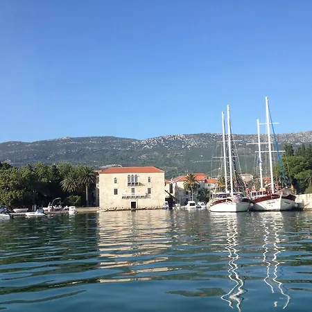 Holiday Bajelo Holiday home Kastela
