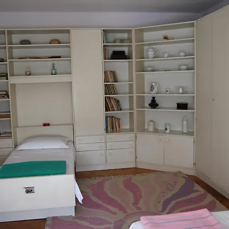 Holiday Bajelo Holiday home Kastela